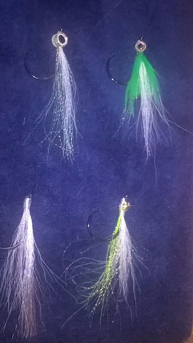 A few Australian Salmon flies on 5/0 and 6/0 circle hooks, for a small order I had