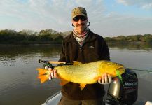  Situación de Pesca con Mosca de Freshwater dorado– Foto por Tomás Monío en Fly dreamers