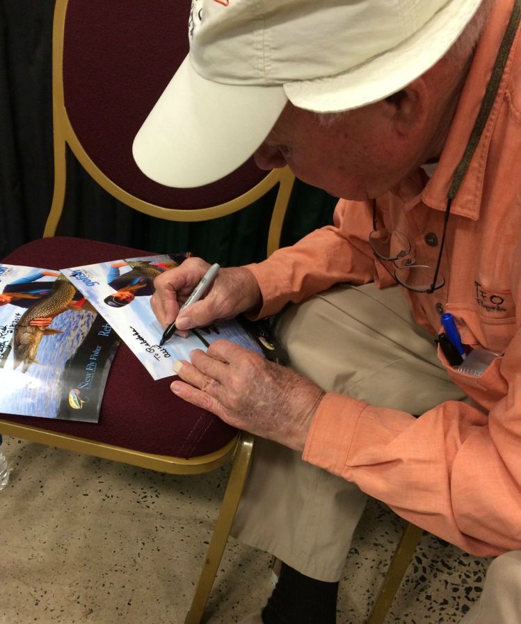 Lefty signing my own autograph sheet ... That does not happen every day! 