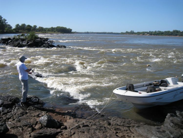 PARTICIPA DEL SORTEO DE UNA SALIDA DE PESCA en "Salto Chico Uruguay" con Best Dorado Fishing   <a href="http://bestdoradofishing.com/nueva/noticias.php">http://bestdoradofishing.com/nueva/noticias.php</a>