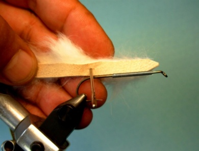 Fly tying - Double Bunny - Step 3