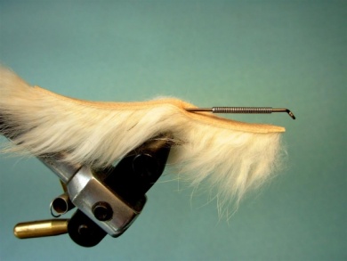 Fly tying - Double Bunny - Step 4
