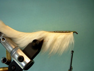 Fly tying - Double Bunny - Step 5