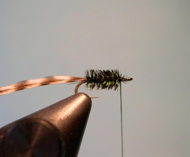 Fly tying - Griffith's Gnat - Step 3