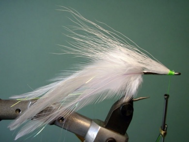 Fly tying - Lefty’s Deceiver - Step 4