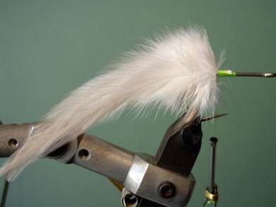 Fly tying - Lefty’s Deceiver - Step 1
