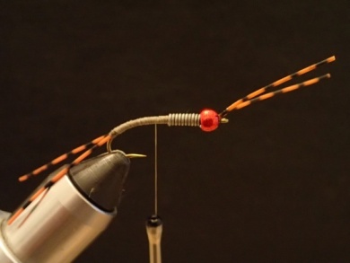 Fly tying - Wire Weave Orange Stone - Step 3