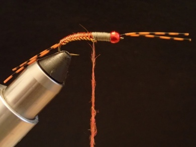 Fly tying - Wire Weave Orange Stone - Step 15