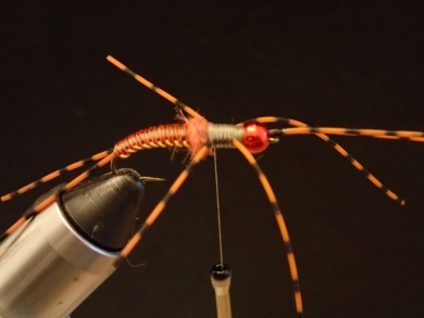 Fly tying - Wire Weave Orange Stone - Step 16