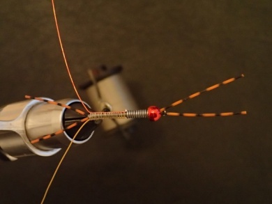 Fly tying - Wire Weave Orange Stone - Step 5