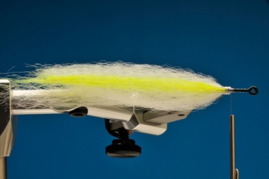 Fly tying - Foam Head Baitfish - Step 2
