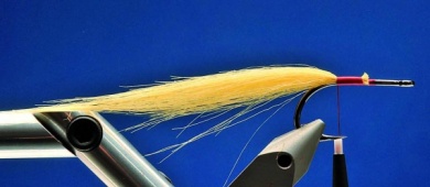 Fly tying - Morales Tarpon #1 - Step 1