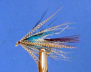 Fly tying - TEAL BLUE AND SILVER DABBLER - Step 7