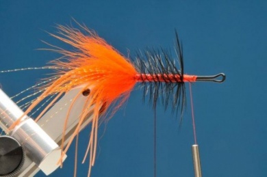 Fly tying - Hula Dancer - Step 5