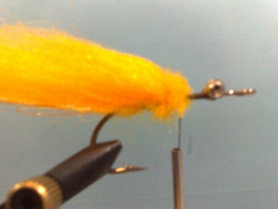 Fly tying - Streamer para dorado atado con craft fur de pelo corto - Step 5