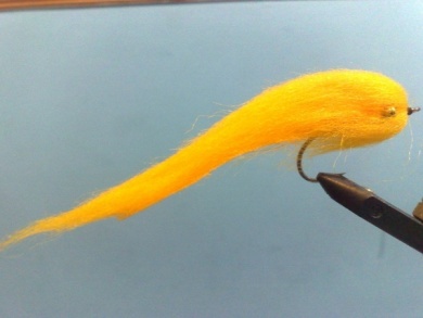 Fly tying - Streamer para dorado atado con craft fur de pelo corto - Step 10