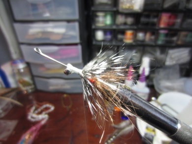 Fly tying - Blue & Pink - Step 5