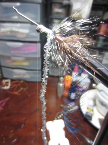 Fly tying - Blue & Pink - Step 7