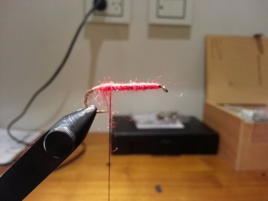 Fly tying - Willys Ant - Red - Step 2