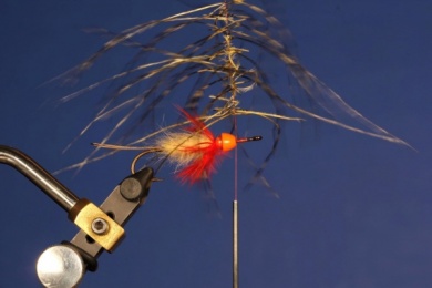 Fly tying - SWINGING CATFISH - Step 9