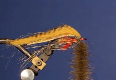 Fly tying - SWINGING CATFISH - Step 12