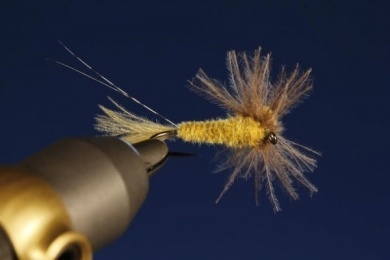 Paso a paso - CDC FLOATING NYMPH - Paso 13