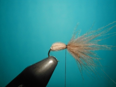 Fly tying - CDC Ant - Step 3