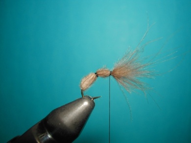 Fly tying - CDC Ant - Step 4