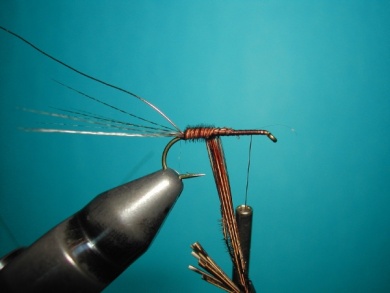 Fly tying - My parachute - Step 3