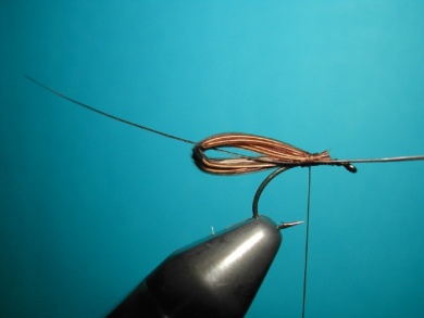 Fly tying - May fly - Step 6