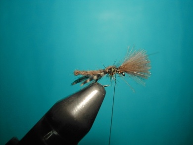 Fly tying - Midge - Step 14