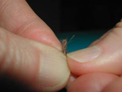 Fly tying - Midge - Step 6