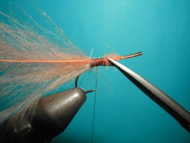 Fly tying - Cripple - Step 4