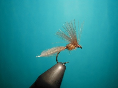 Fly tying - CDC emerger - Step 9