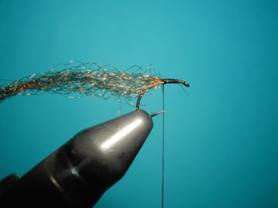 Fly tying - CDC sparkle pupa - Step 1
