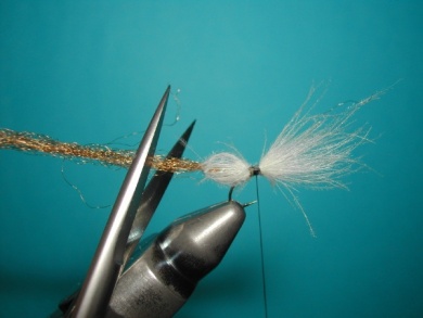 Fly tying - CDC sparkle pupa - Step 7
