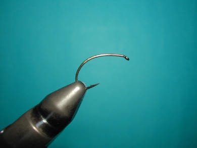 Fly tying - Hook bent fly - Step 1