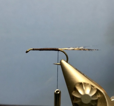 Fly tying - Hairwing cdc parachutte - Step 1