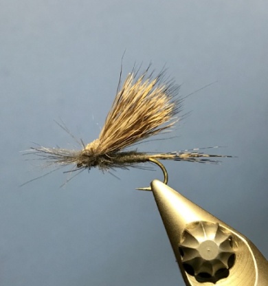 Fly tying - Hairwing cdc parachutte - Step 7